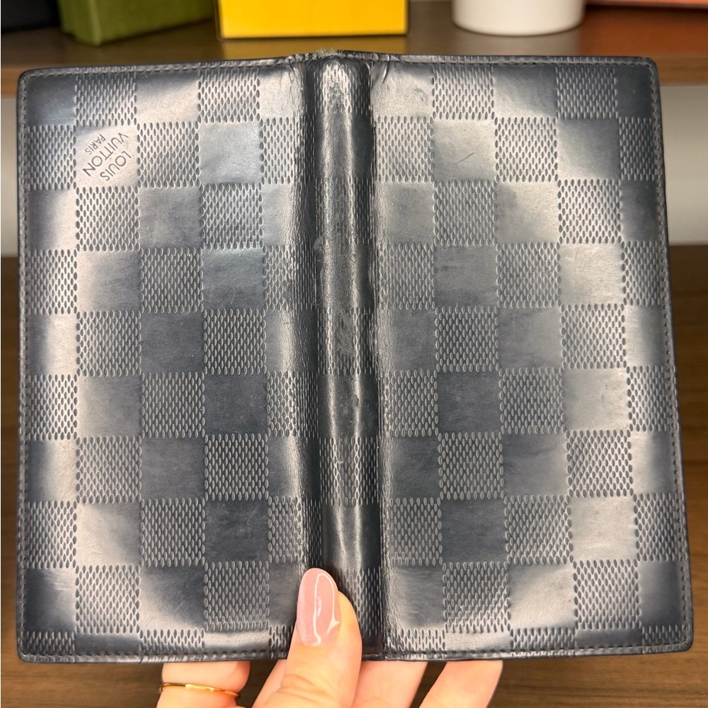 Louis Vuitton Leather Damier Bifold Wallet - Picture 9 of 13